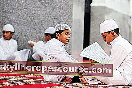 
   Komplette Sammlung täglicher Gebete - Mustajab und leicht zu merken
  