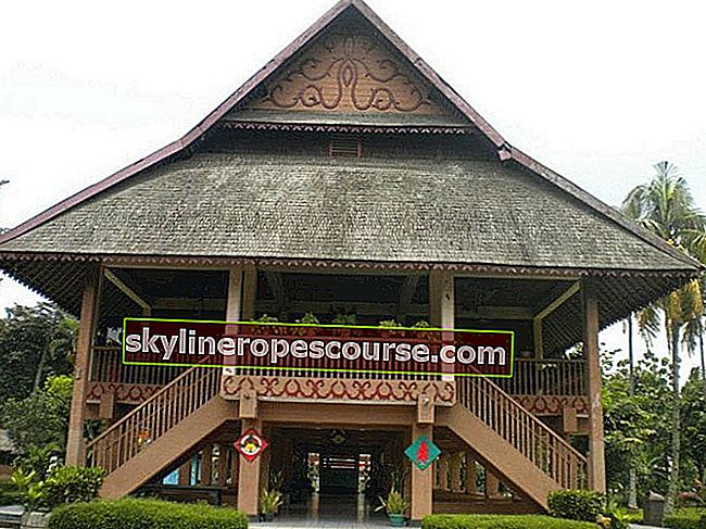 Traditionellt hus i norra Sulawesi-provinsen  Arvingens hus - faizalefendi