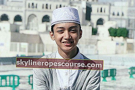 10 сладки портрета на Гус Азми, млад религиозен певец във възход